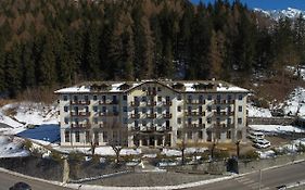 Palace Pontedilegno Resort